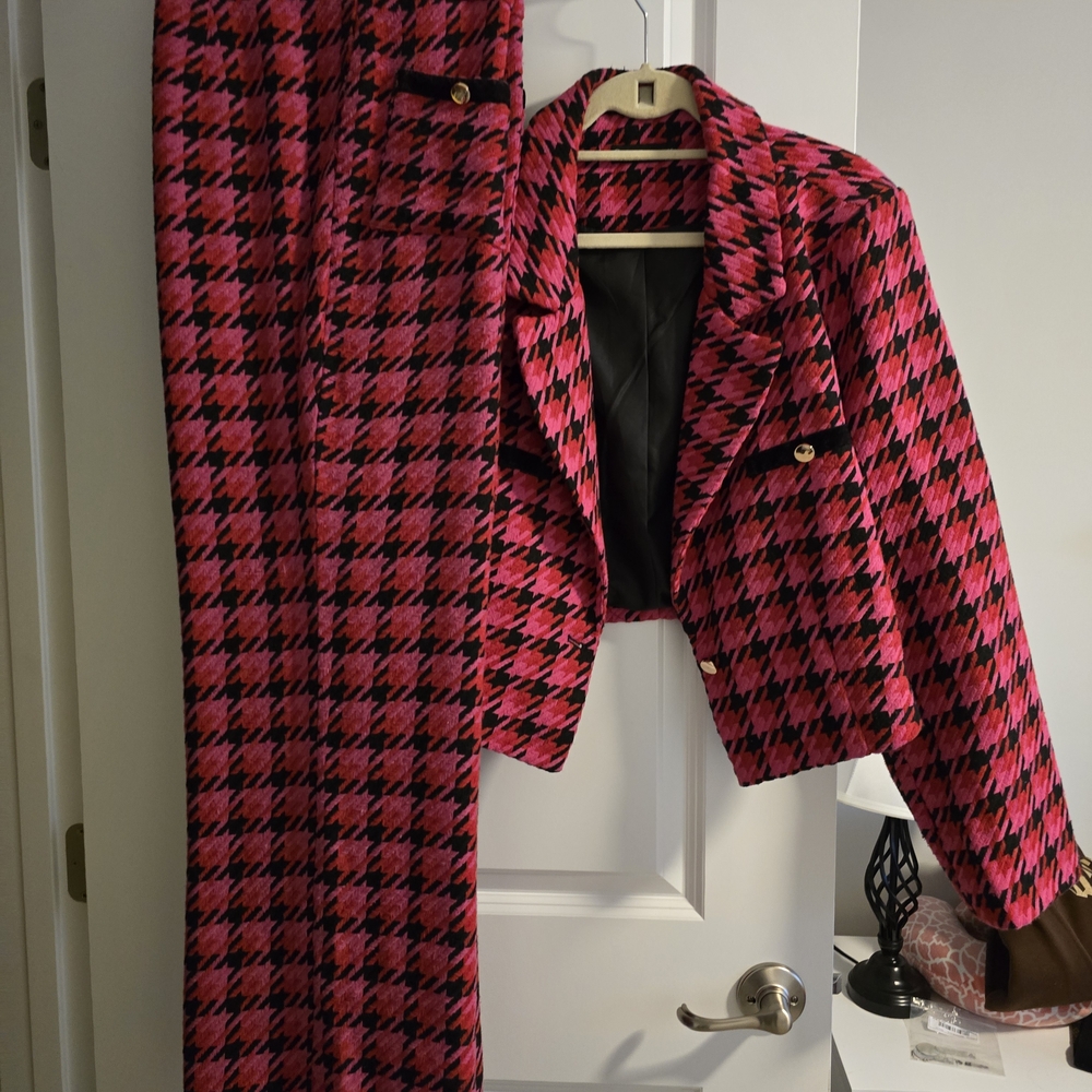 New York & Company Pink and Black Houndstooth Pants